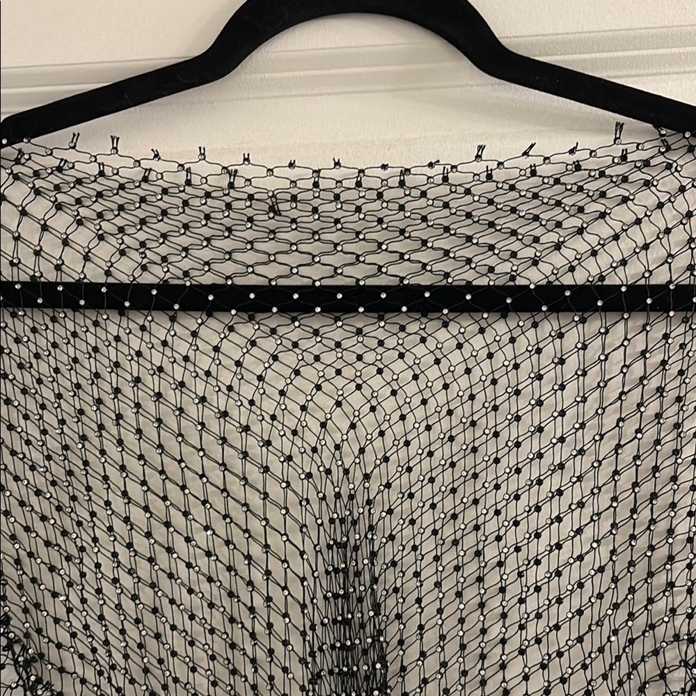 Black Mesh crop top - Picture 11 of 11